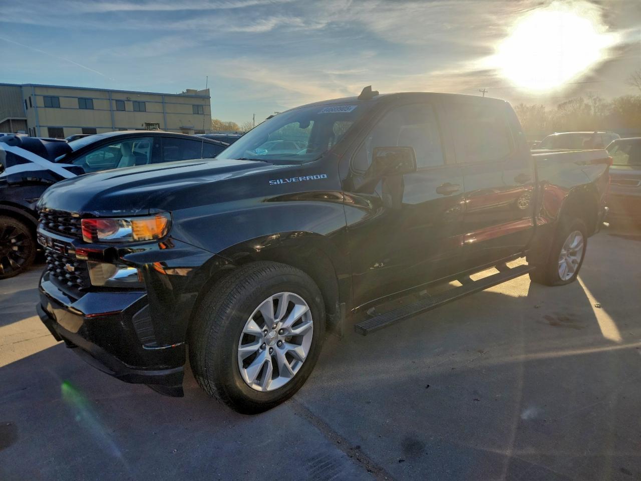 2022 Chevrolet Silverado Ltd C1500 Custom - zdjęcie główne
