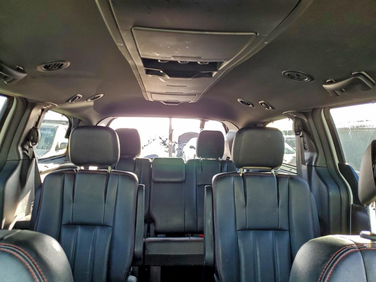 2017 Dodge Grand Caravan Gt - zdjęcie 10