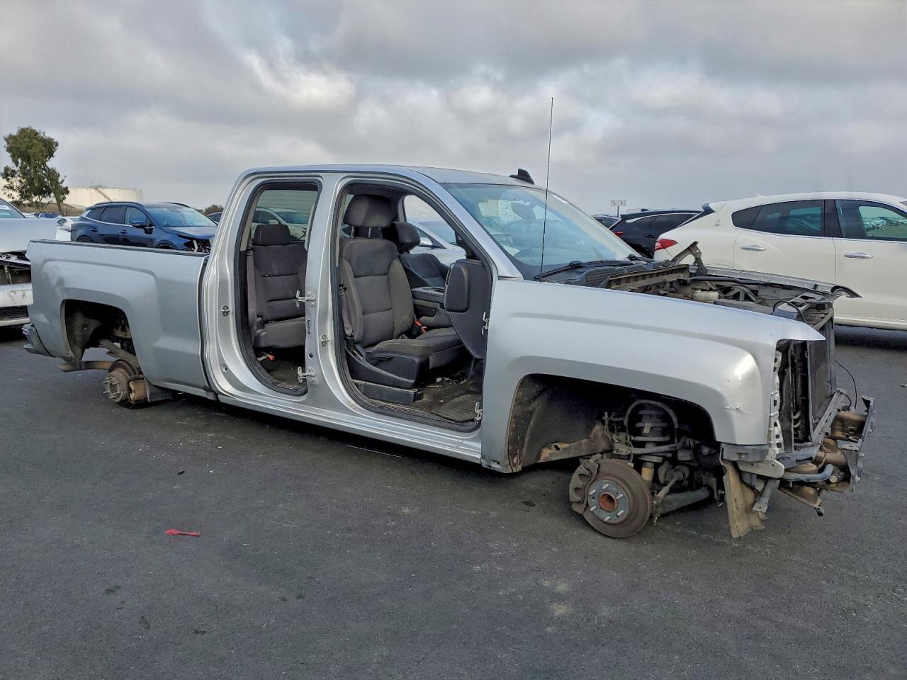 2017 Chevrolet Silverado C1500 Lt - zdjęcie 4