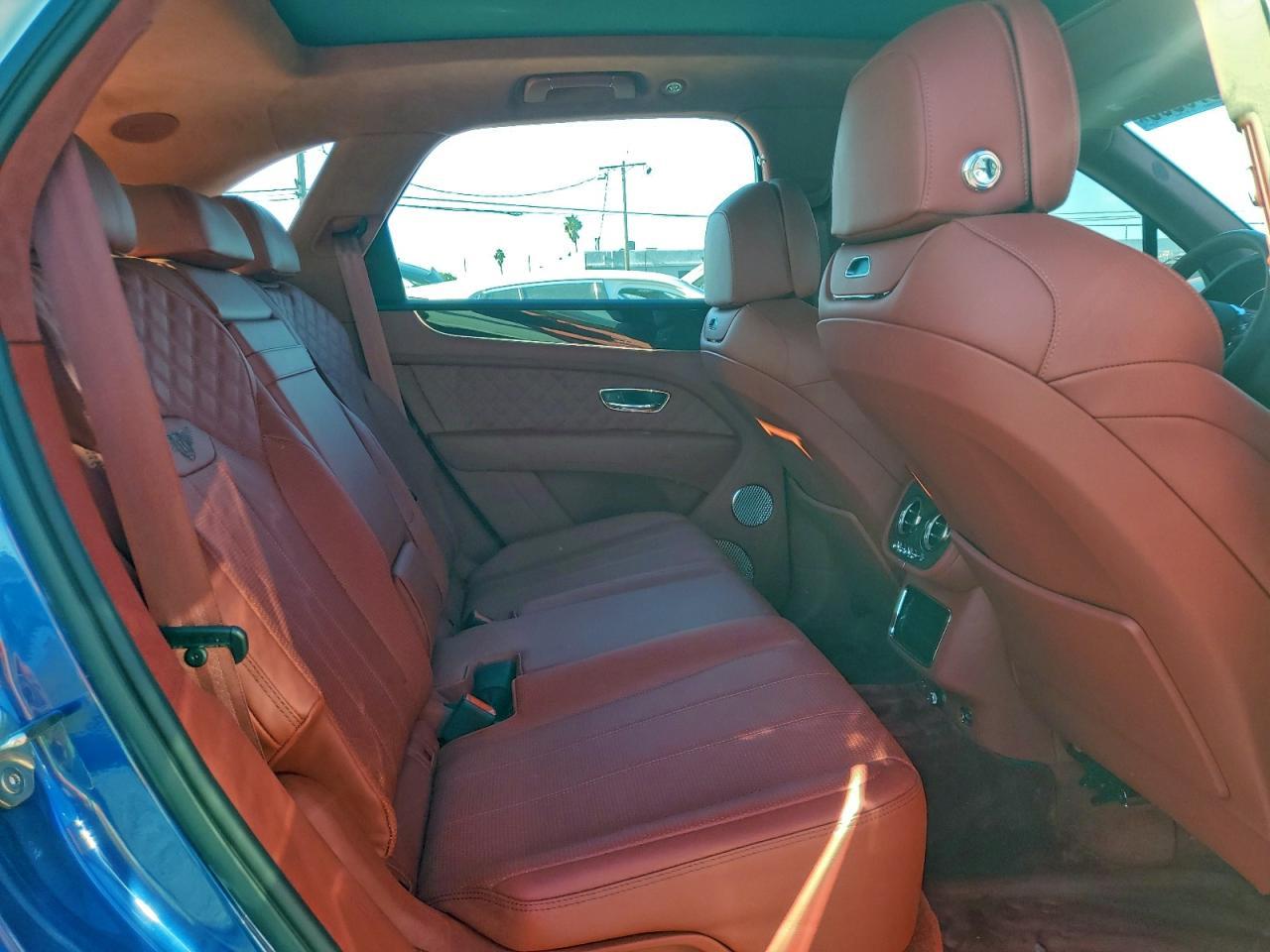 2023 Bentley Bentayga - zdjęcie 11