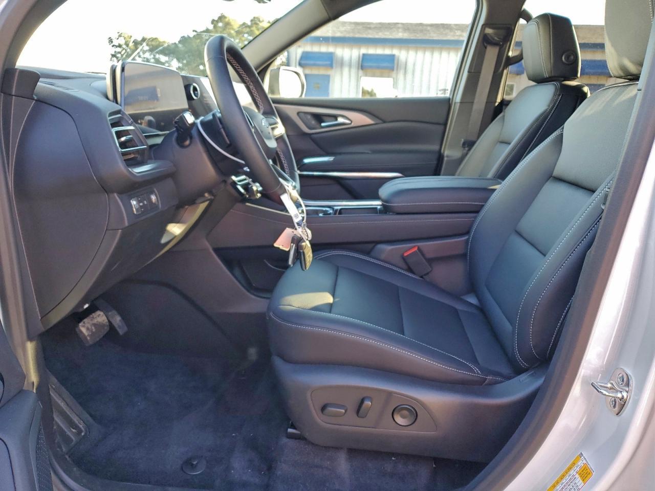 2026 Chevrolet Traverse Lt - zdjęcie 7