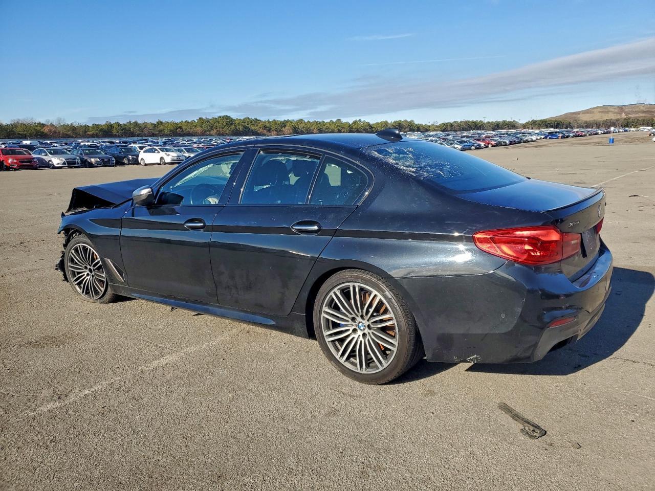 2018 BMW M550Xi - zdjęcie 2