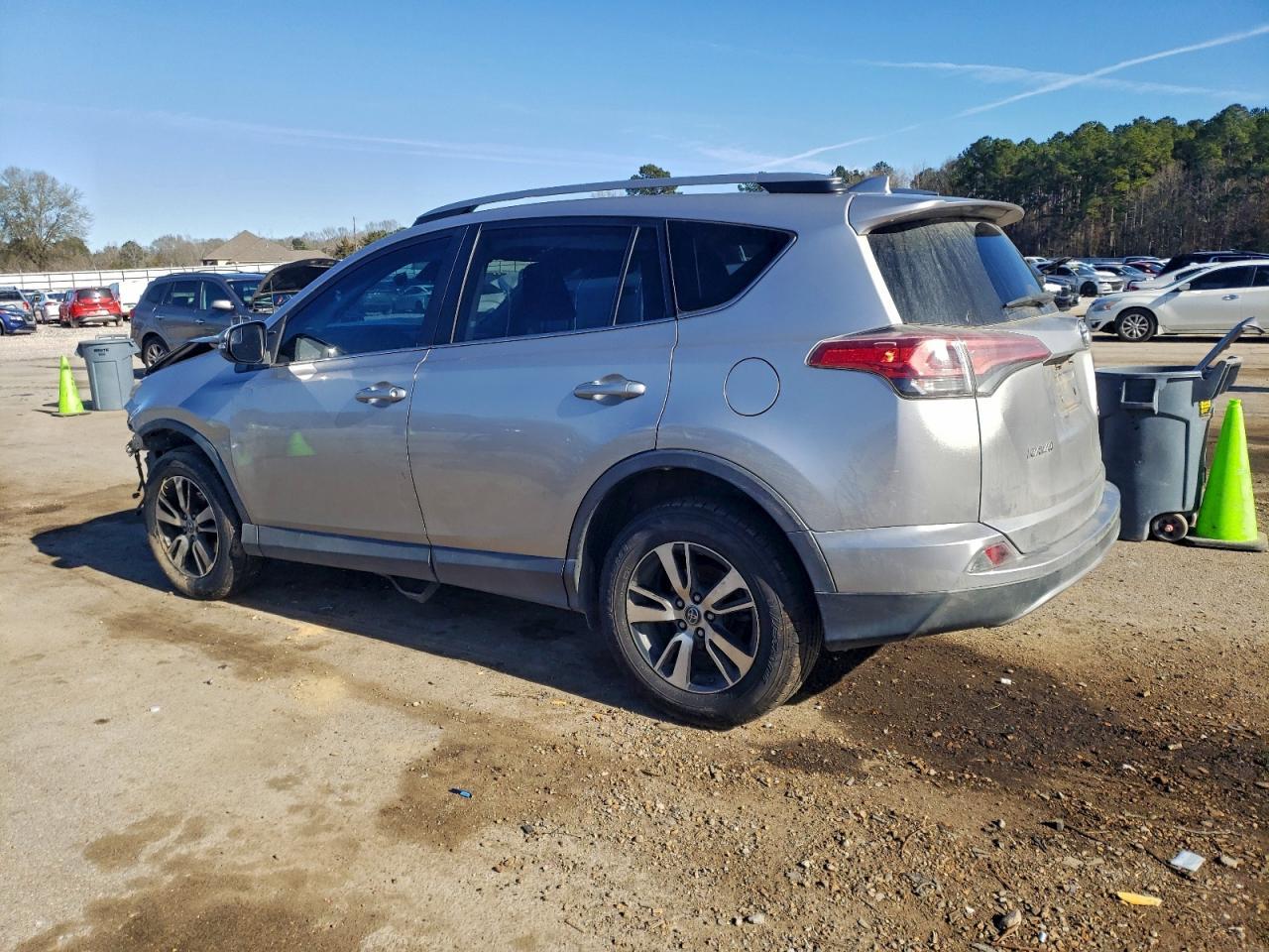 2017 Toyota Rav4 Xle - zdjęcie 2