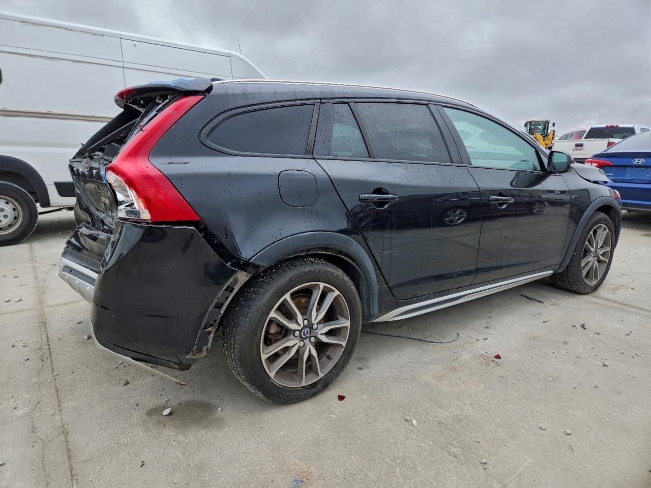 2015 Volvo V60 Cross Country Premier - zdjęcie 3