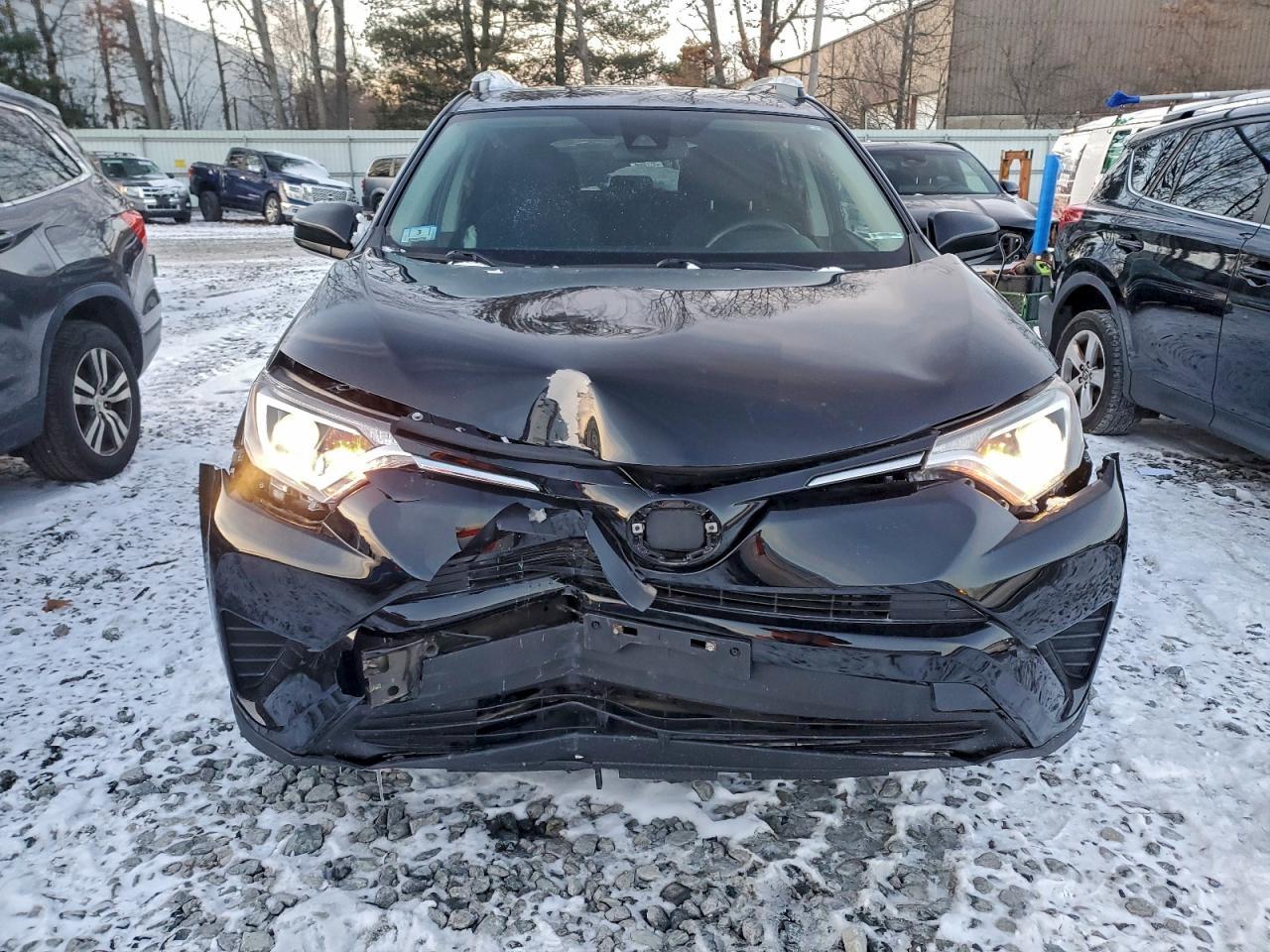 2017 Toyota Rav4 Le - zdjęcie 5