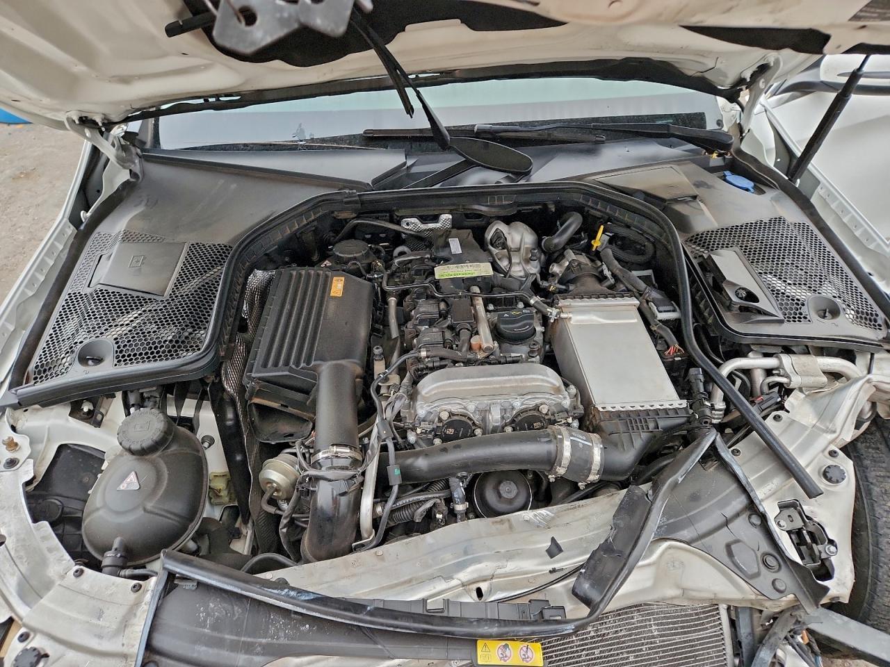 2017 Mercedes-Benz C 300 - zdjęcie 11