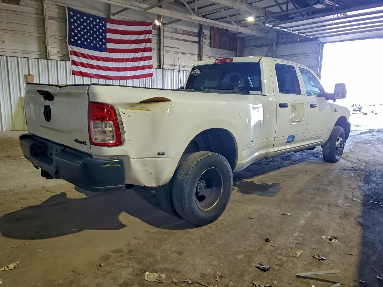 2023 Ram 3500 Tradesman 4Wd 6.7L Tdsl 8'Box - zdjęcie 3