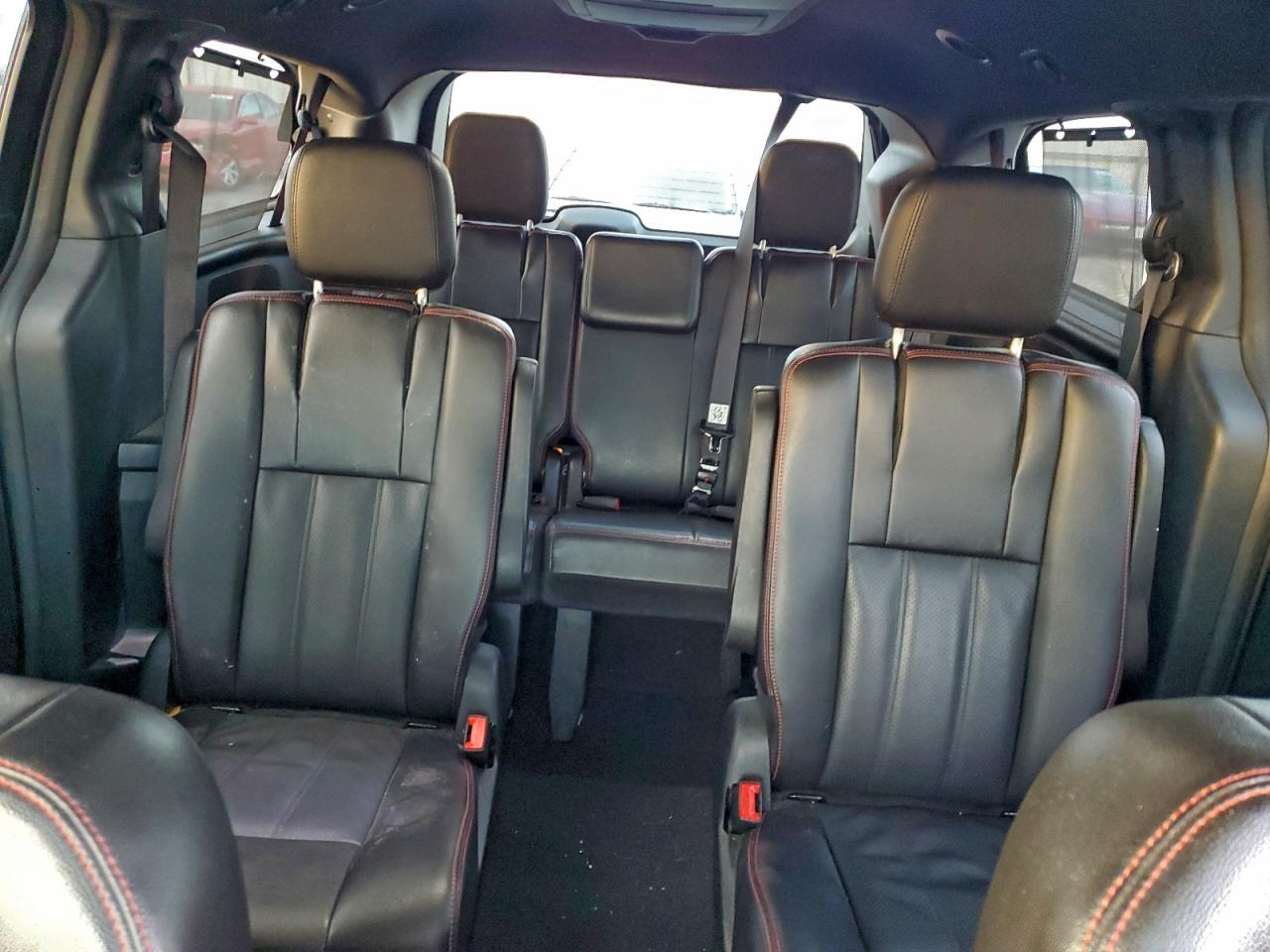 2015 Dodge Grand Caravan R/T - zdjęcie 10