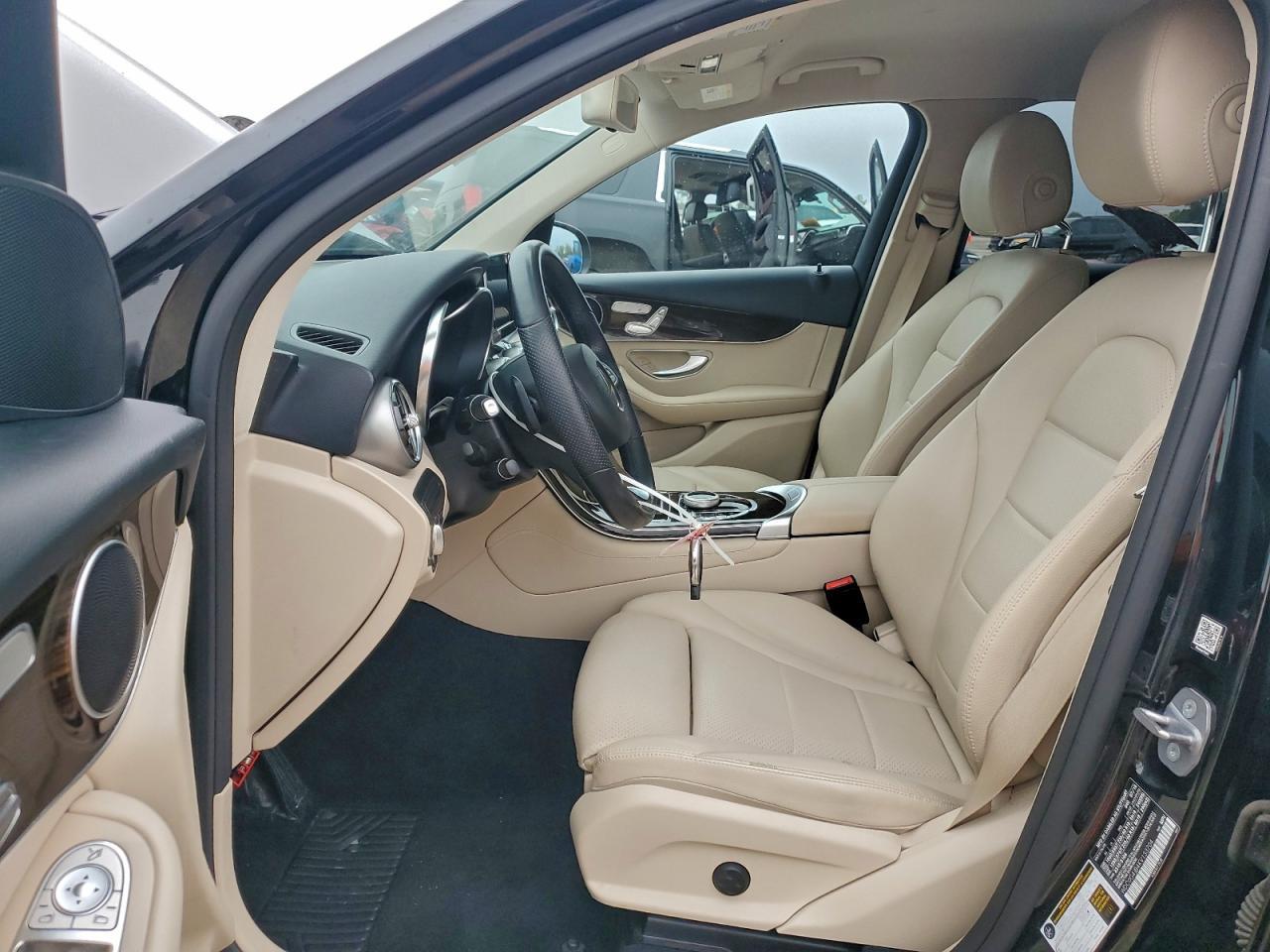 2019 Mercedes-Benz Glc 300 - zdjęcie 7