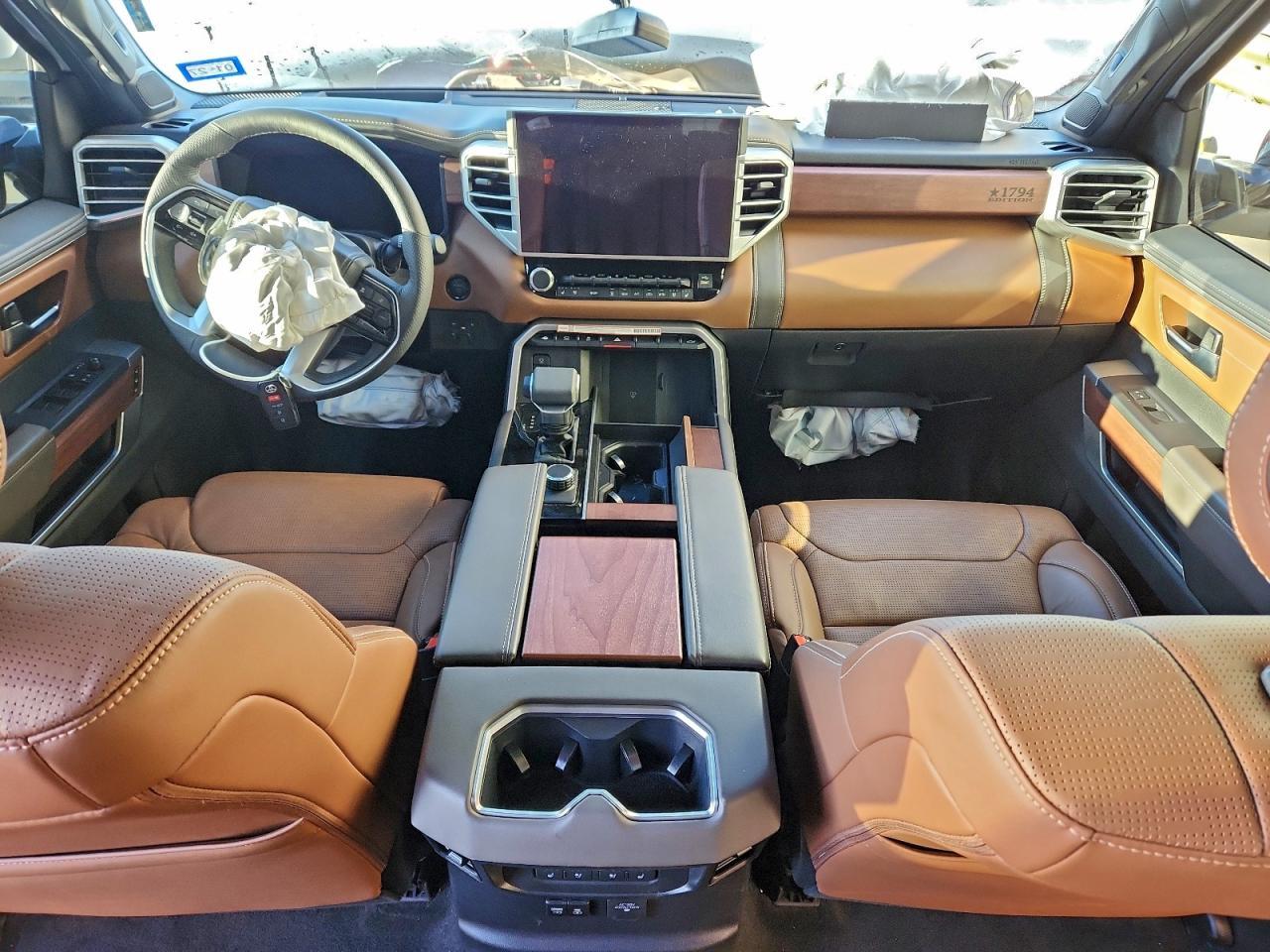 2025 Toyota Tundra Crewmax Platinum - zdjęcie 8