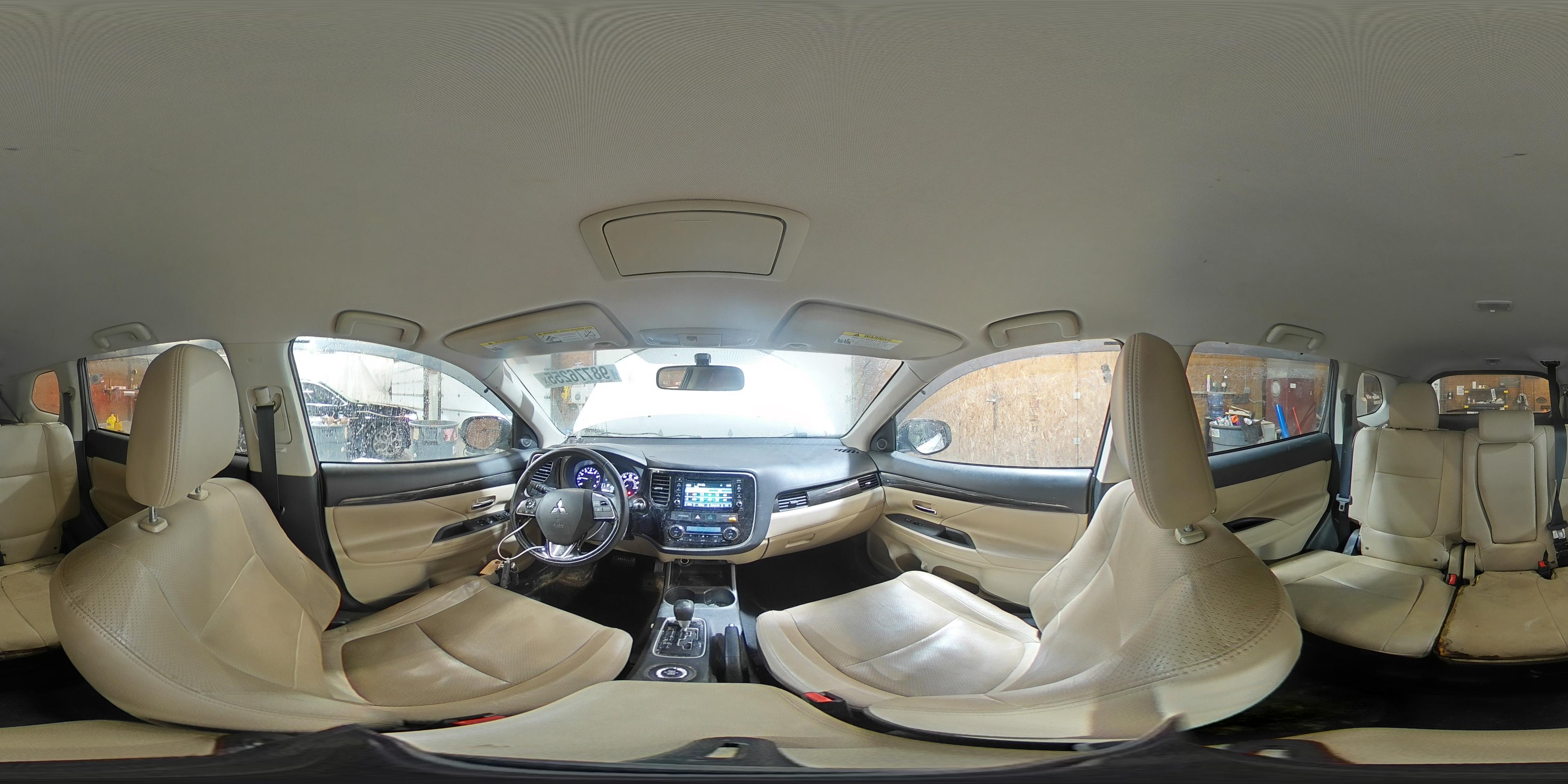 2016 Mitsubishi Outlander Se - zdjęcie 15