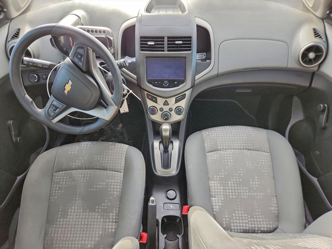 2014 Chevrolet Sonic Ls - zdjęcie 8