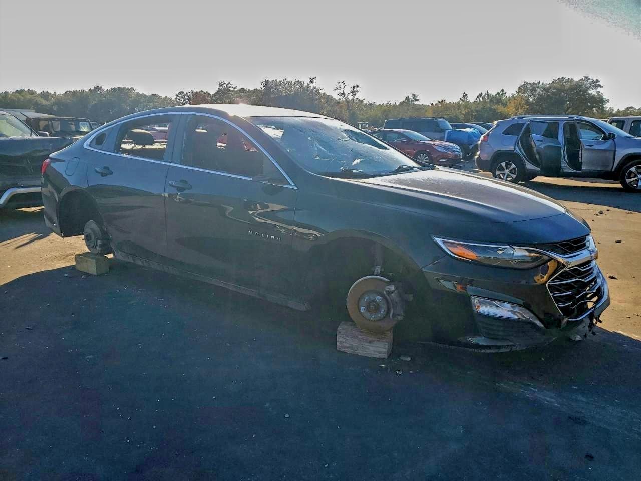 2023 Chevrolet Malibu Lt - zdjęcie 4