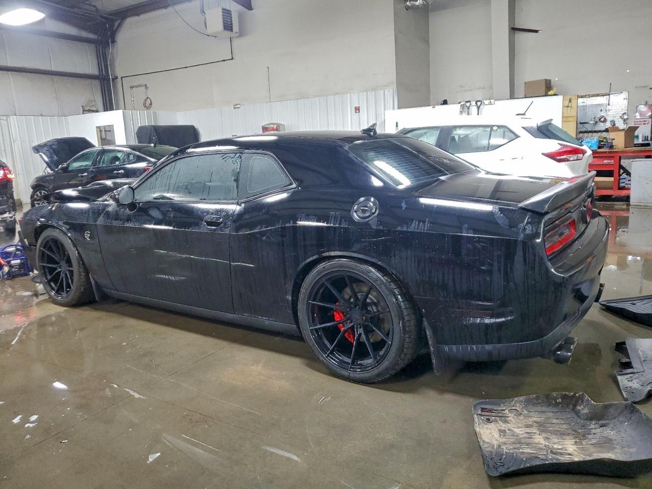 2016 Dodge Challenger Srt Hellcat - zdjęcie 2