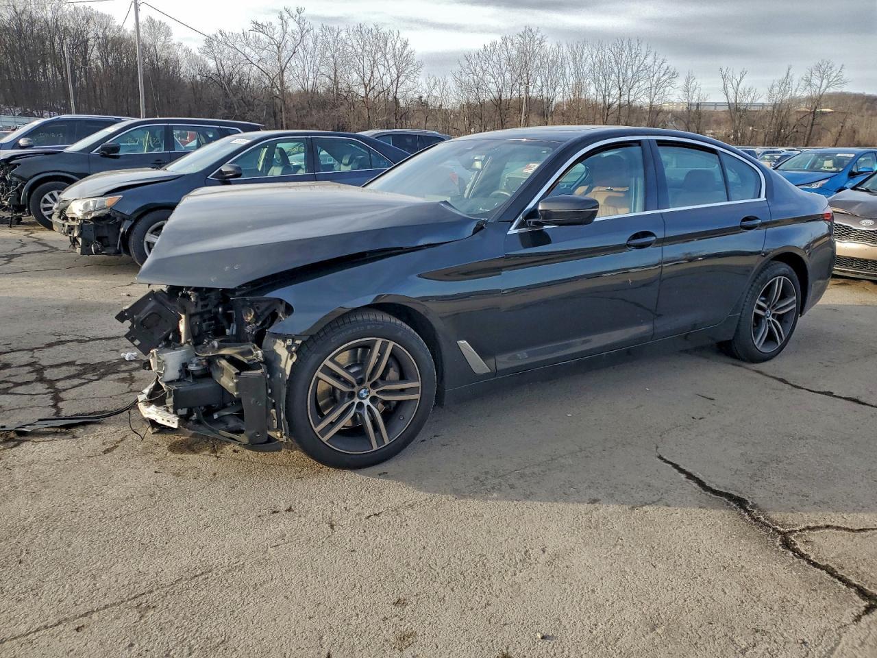 2023 BMW 530 Xi - zdjęcie główne