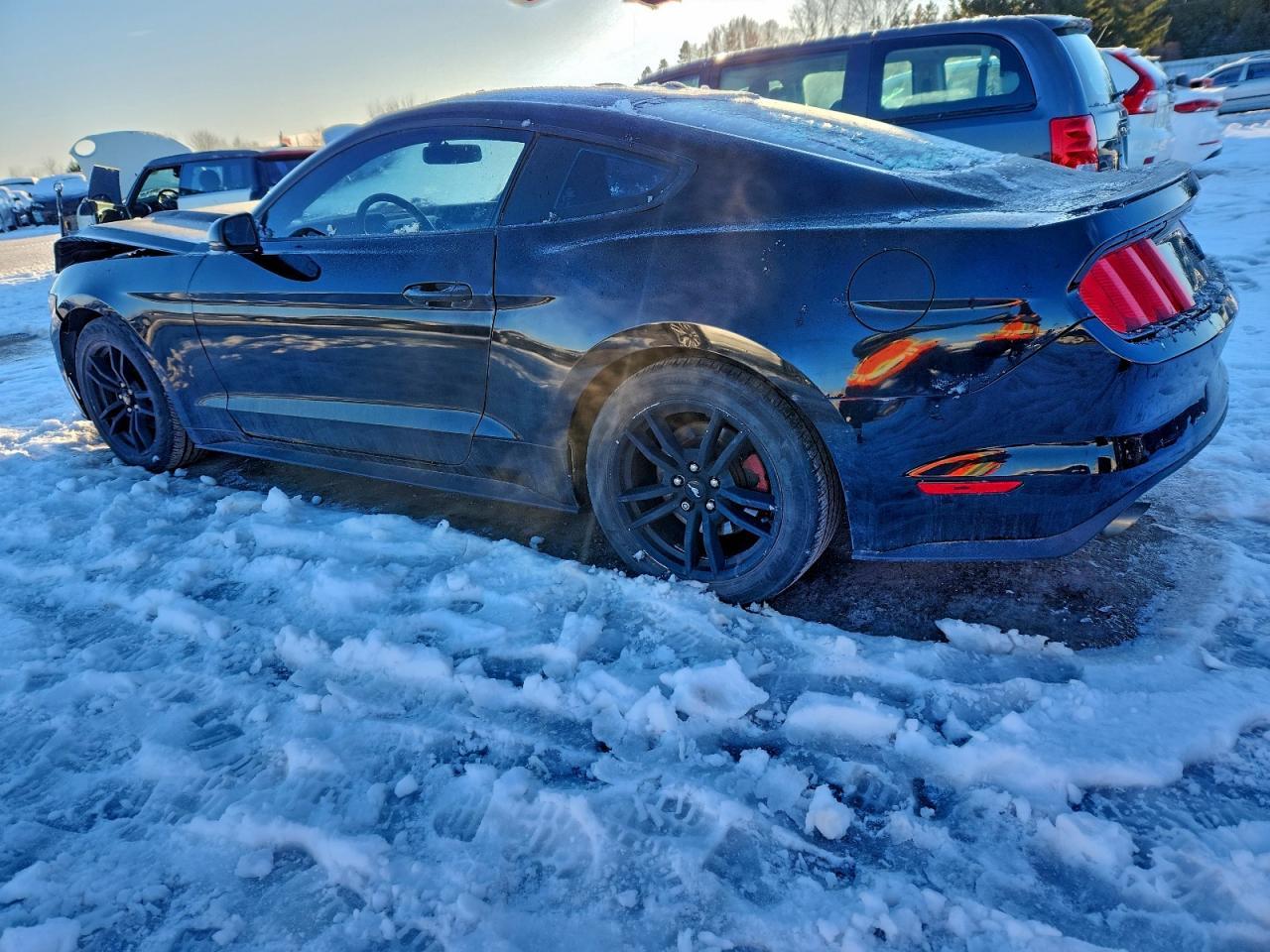 2016 Ford Mustang - zdjęcie 2