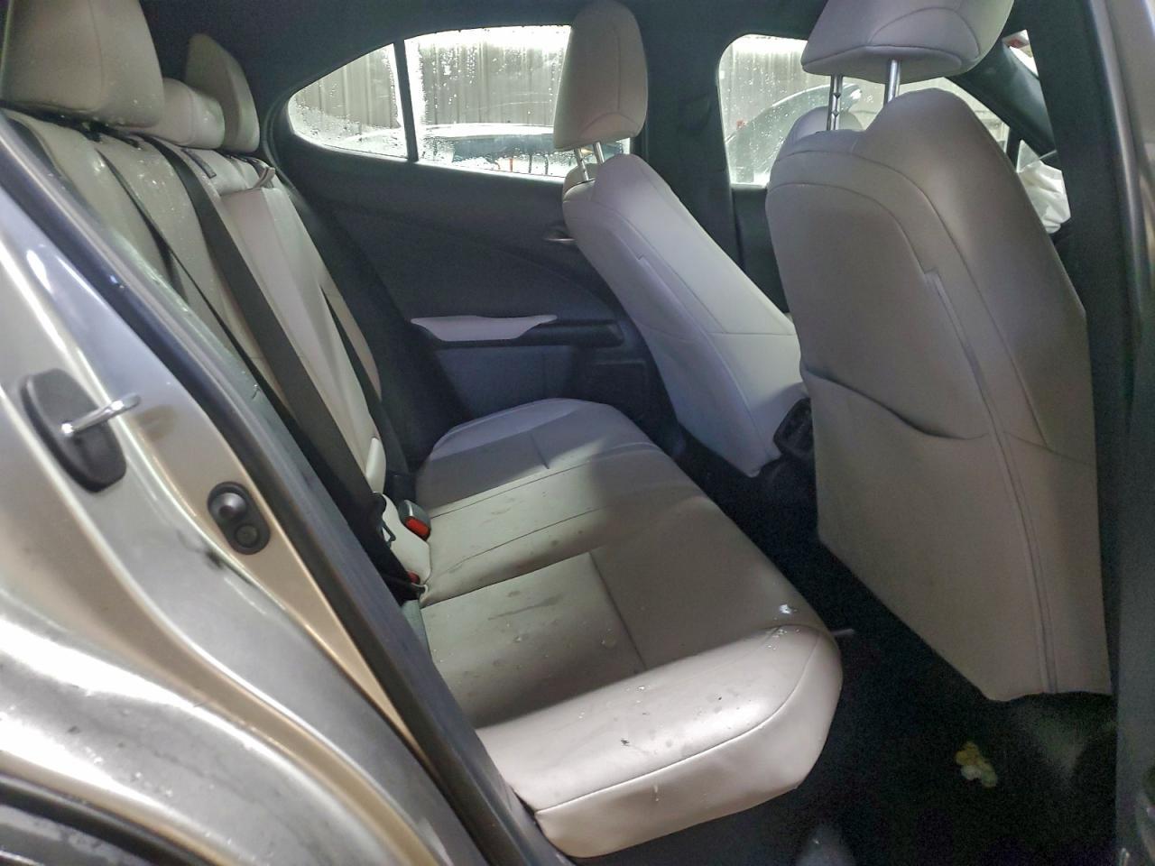 2021 Lexus Ux 250H - zdjęcie 10