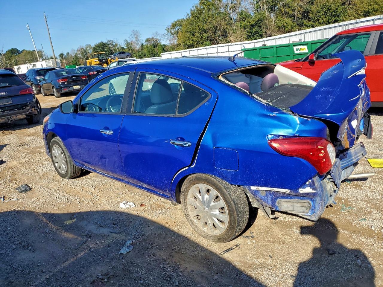 2016 Nissan Versa S - zdjęcie 2