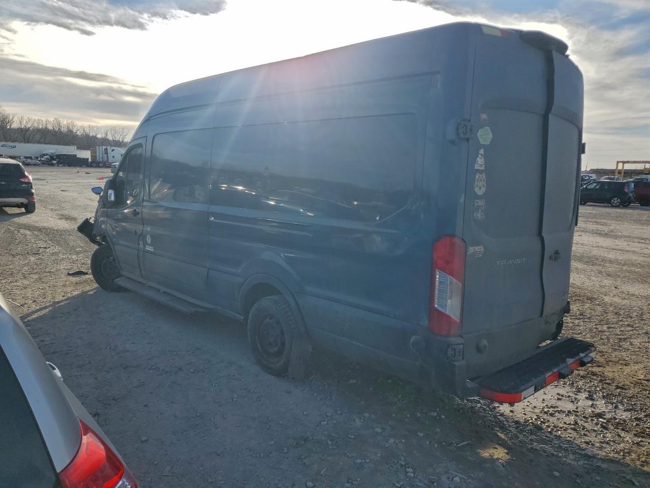 2019 Ford Transit T-250 - zdjęcie 2