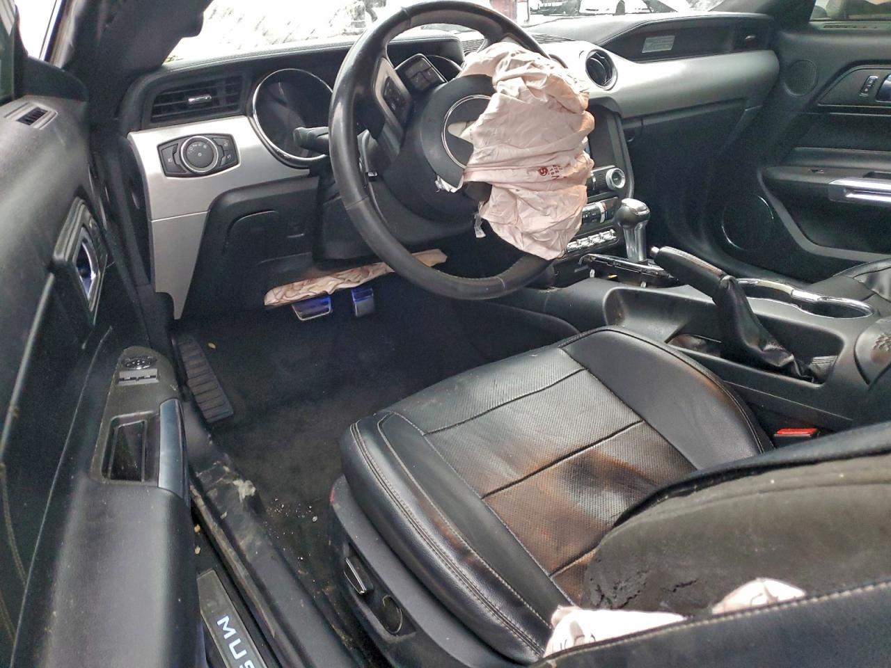 2016 Ford Mustang - zdjęcie 8