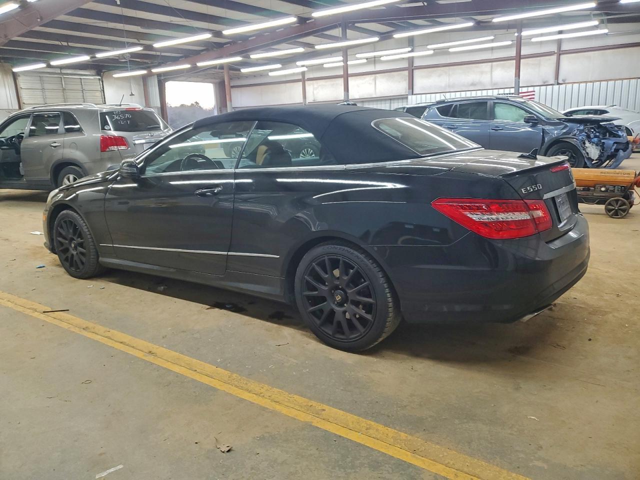 2013 Mercedes-Benz E 550 - zdjęcie 2