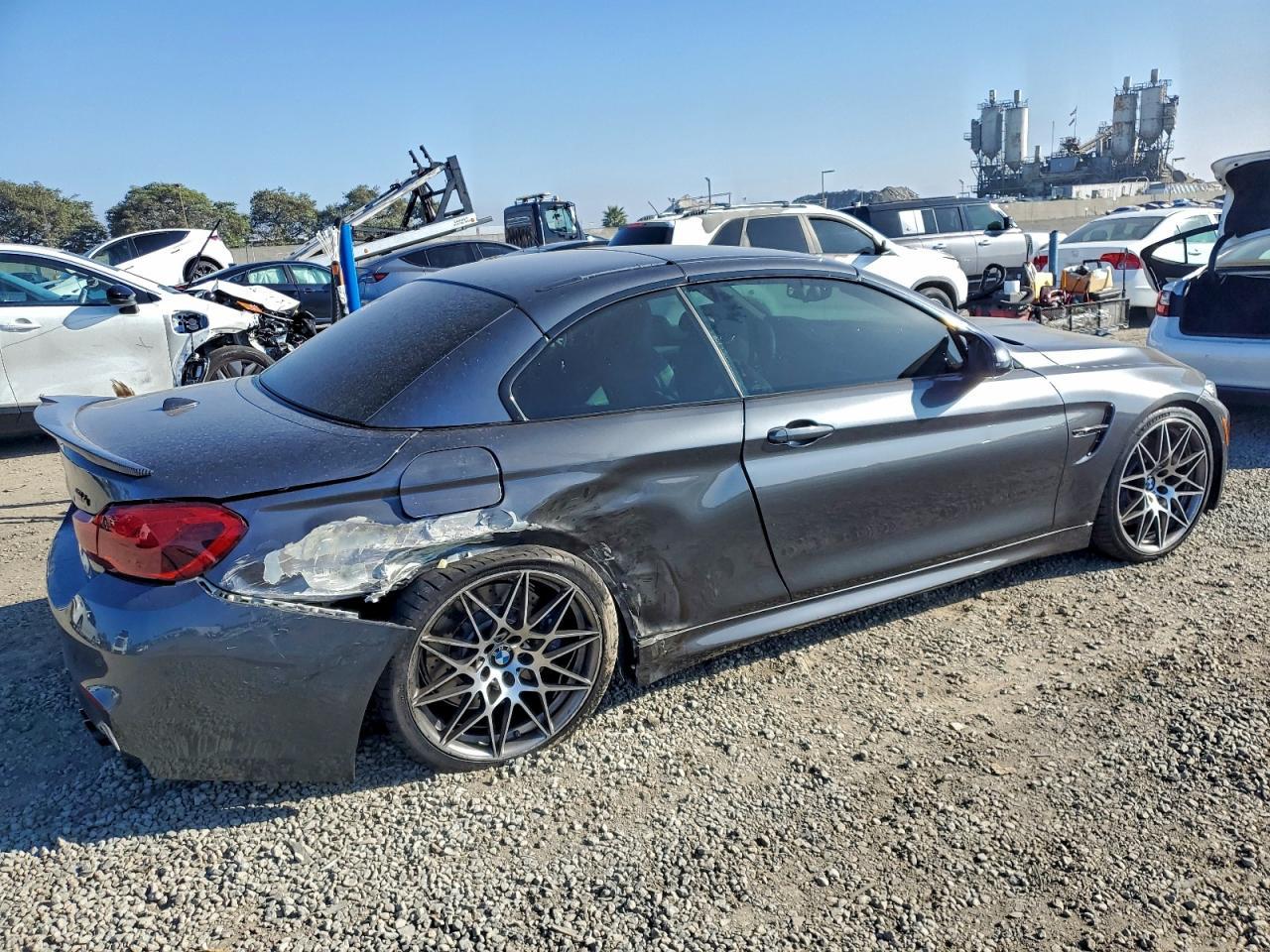 BMW M4 - zdjęcie 3