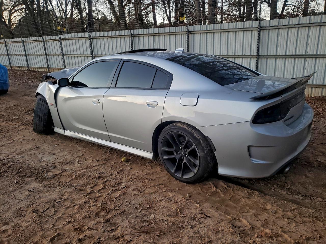 2020 Dodge Charger Scat Pack - zdjęcie 2