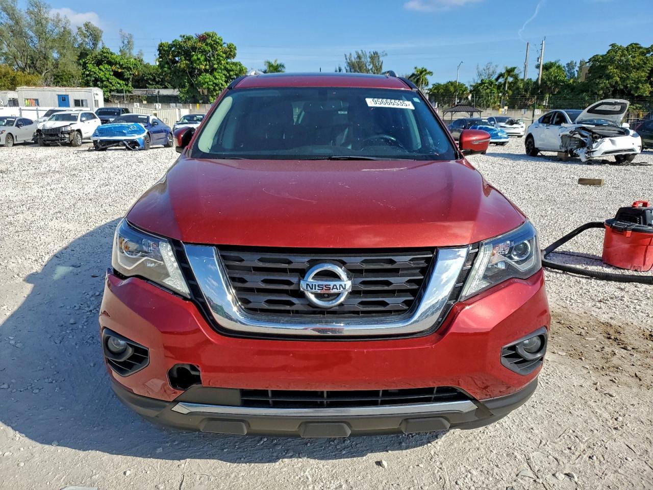 2017 Nissan Pathfinder S - zdjęcie 5