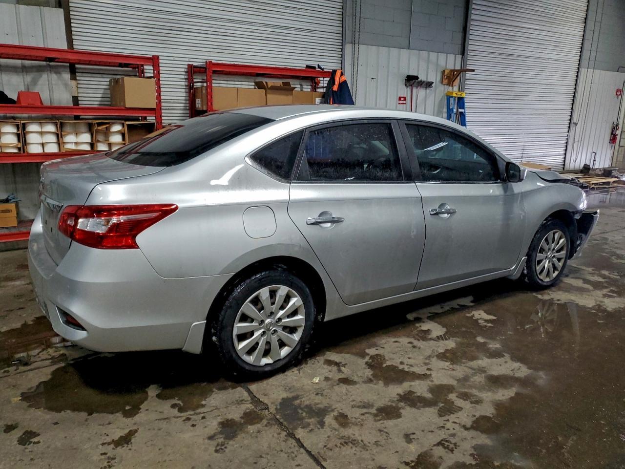 2017 Nissan Sentra S - zdjęcie 3