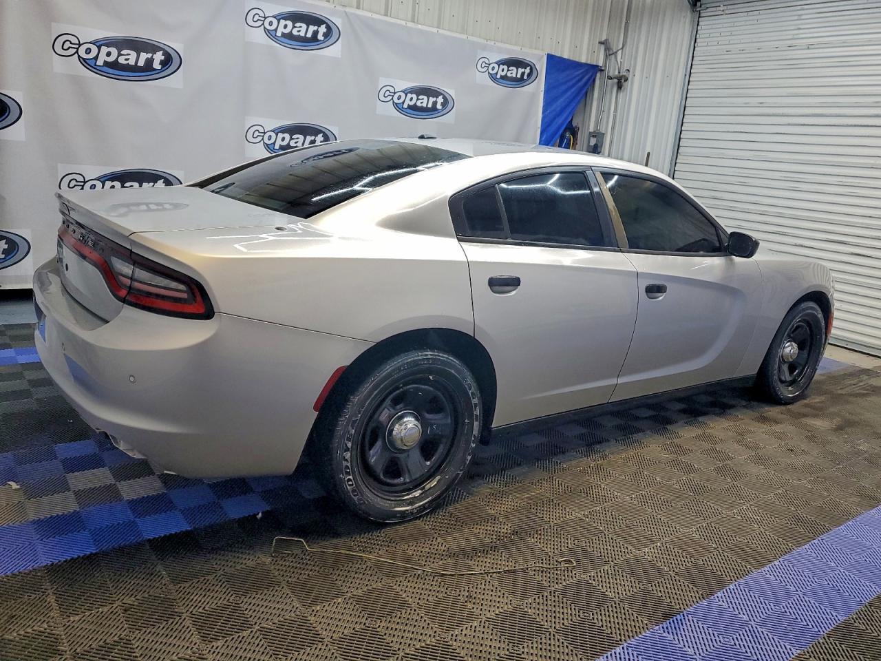 2018 Dodge Charger Police - zdjęcie 3