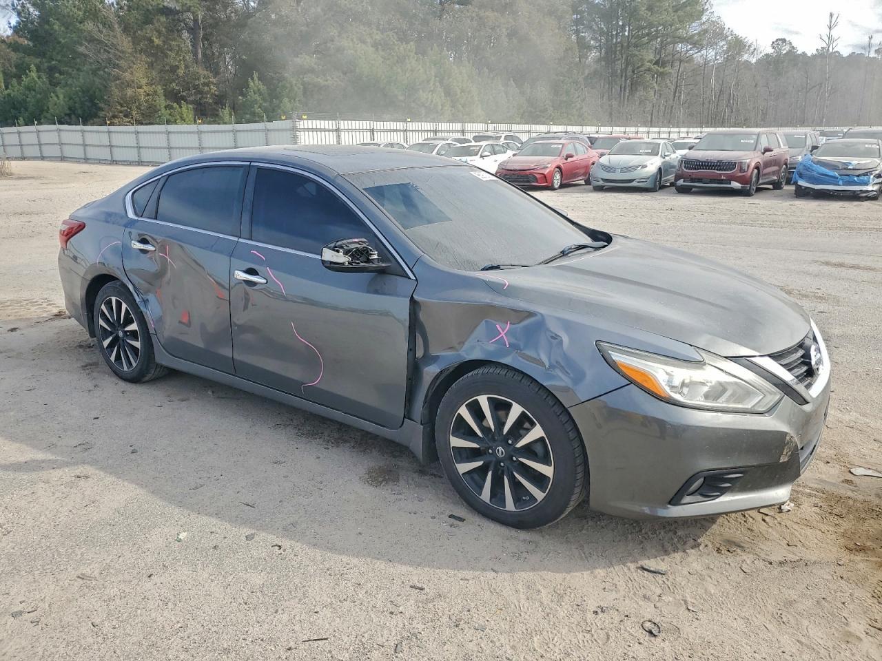 2018 Nissan Altima 2.5 - zdjęcie 4