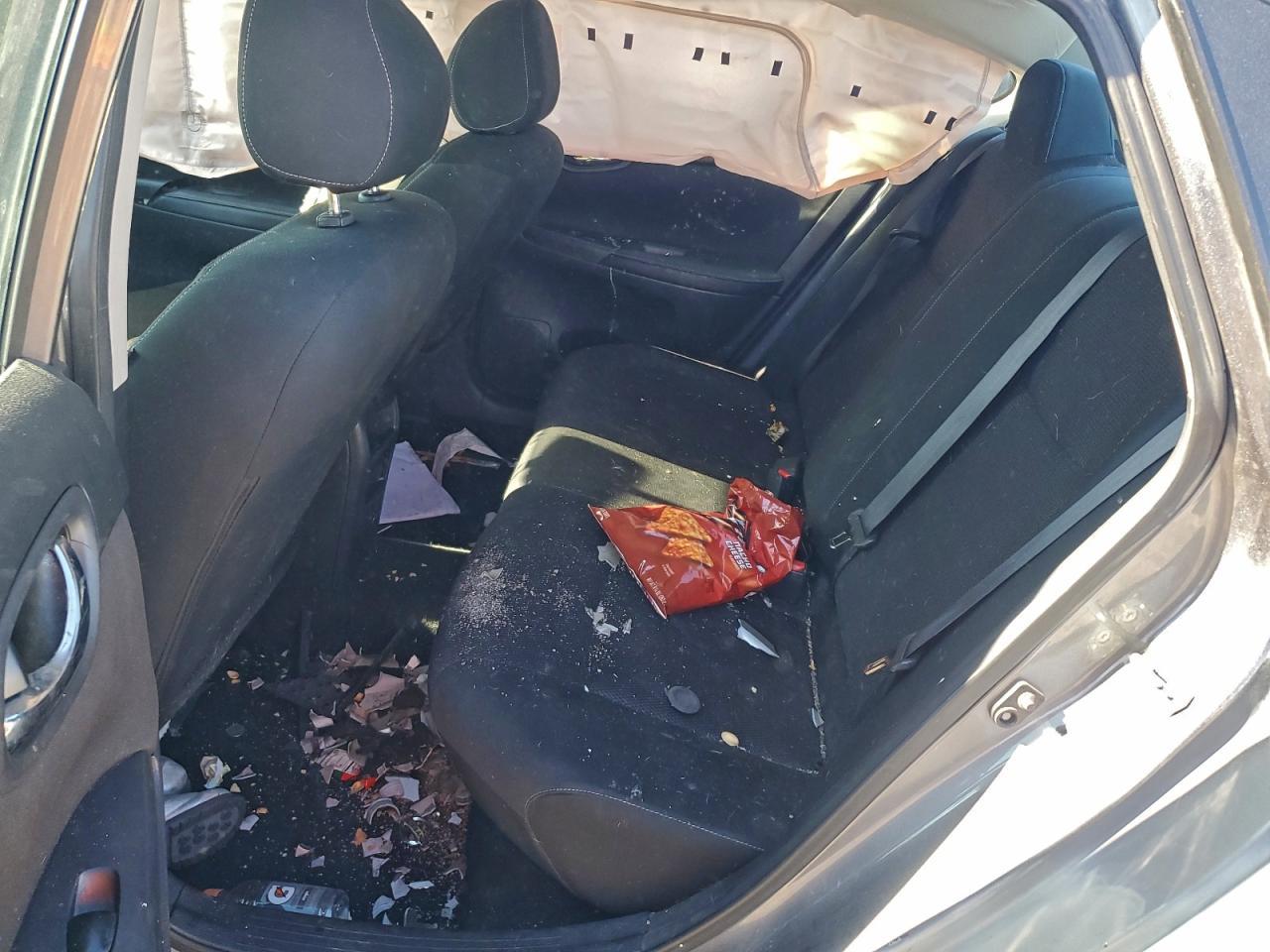 2019 Nissan Sentra S - zdjęcie 12