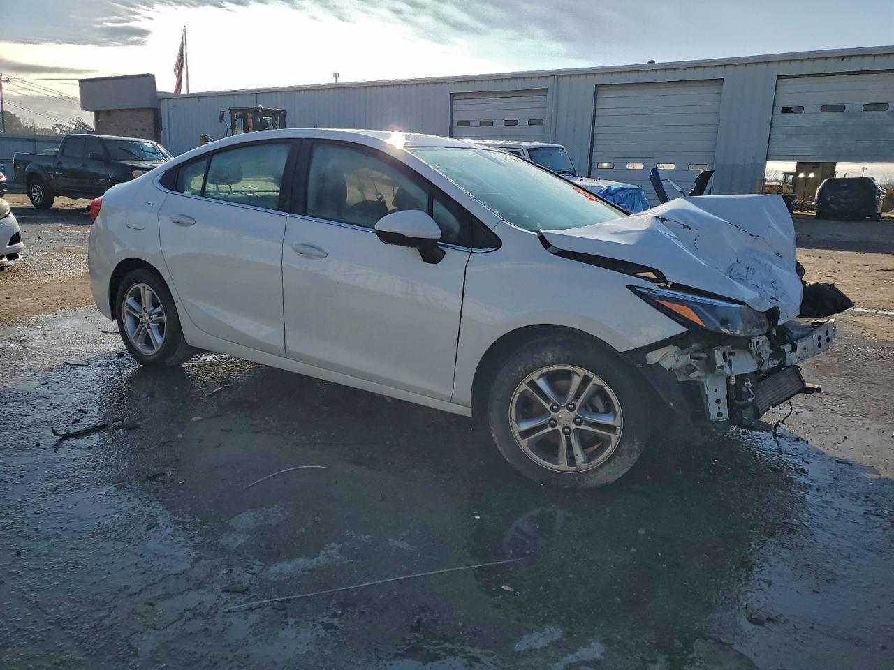 2018 Chevrolet Cruze Lt - zdjęcie 4