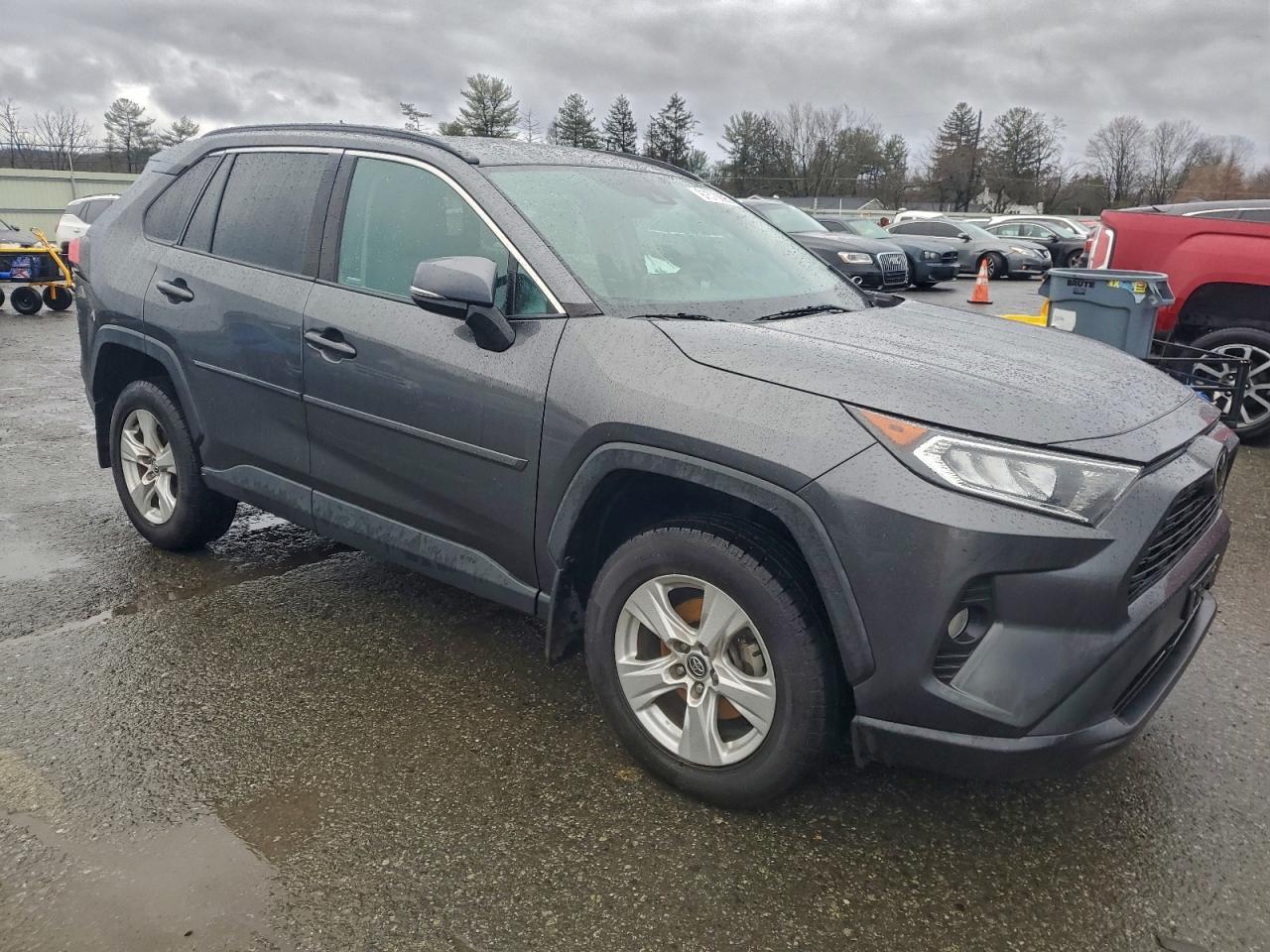 2021 Toyota Rav4 Xle - zdjęcie 4