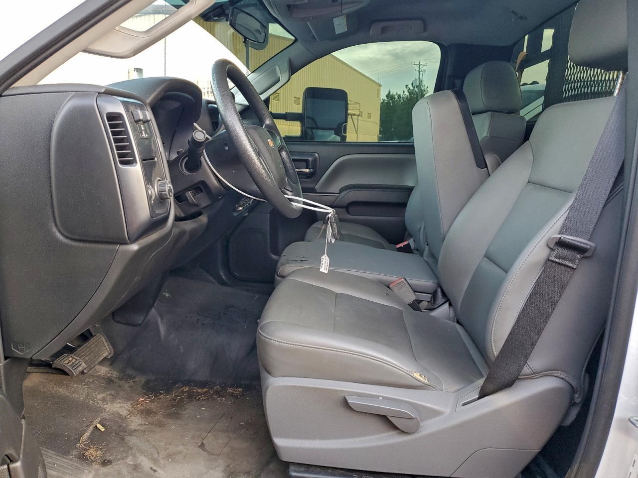 2023 Chevrolet Silverado Medium Duty - zdjęcie 7