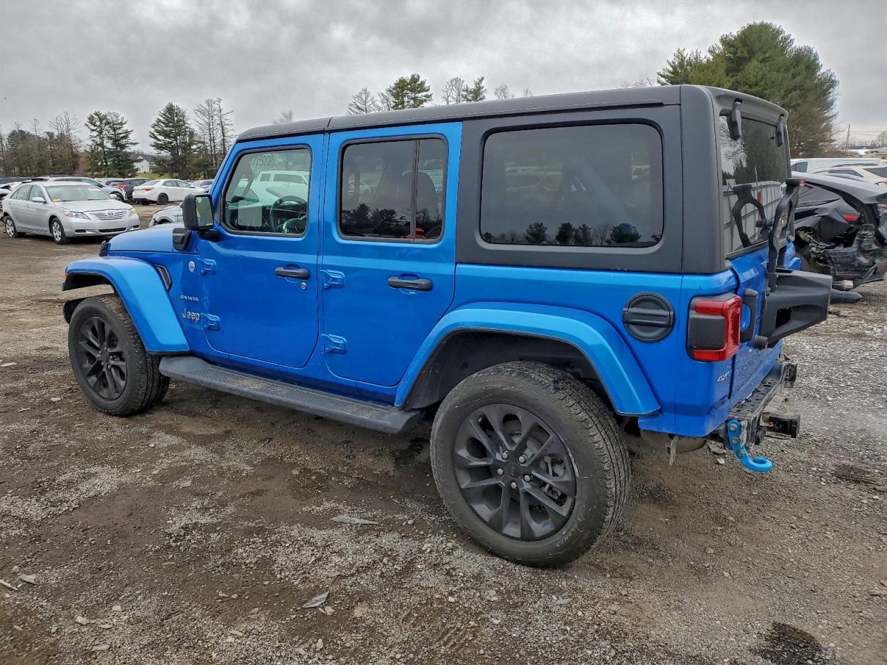 2022 Jeep Wrangler Unlimited Sahara 4Xe - zdjęcie 2