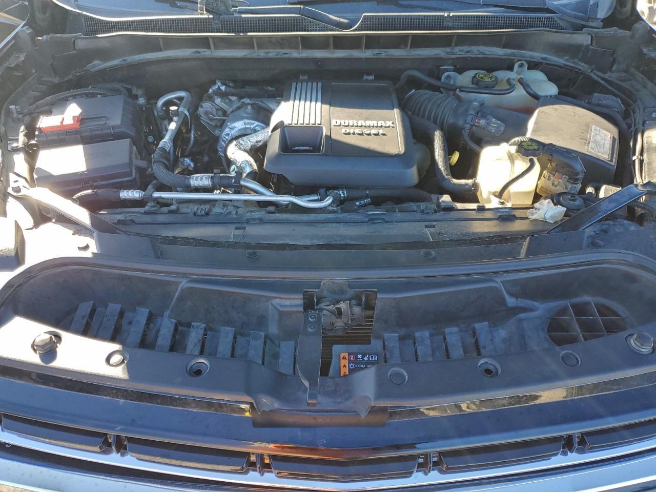 2021 Chevrolet Suburban C1500 Lt - zdjęcie 12