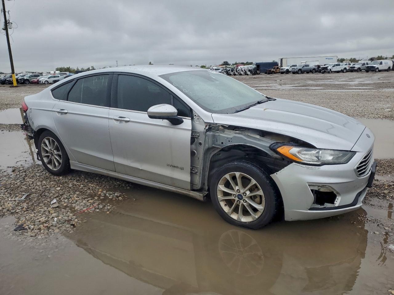 2019 Ford Fusion - zdjęcie 4
