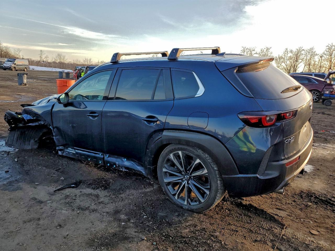 2024 Mazda Cx-50 Premium Plus - zdjęcie 2