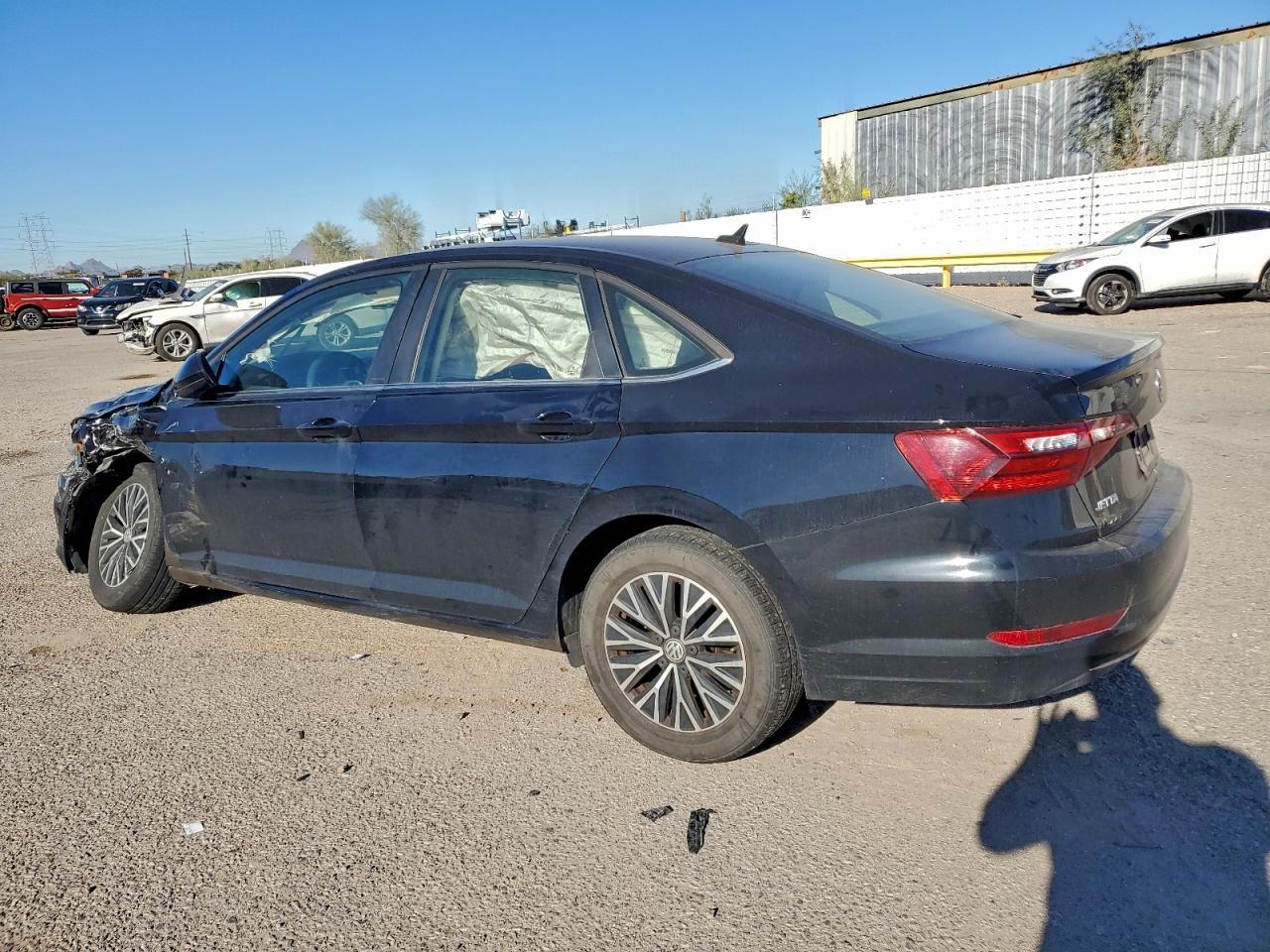 2021 Volkswagen Jetta S - zdjęcie 2