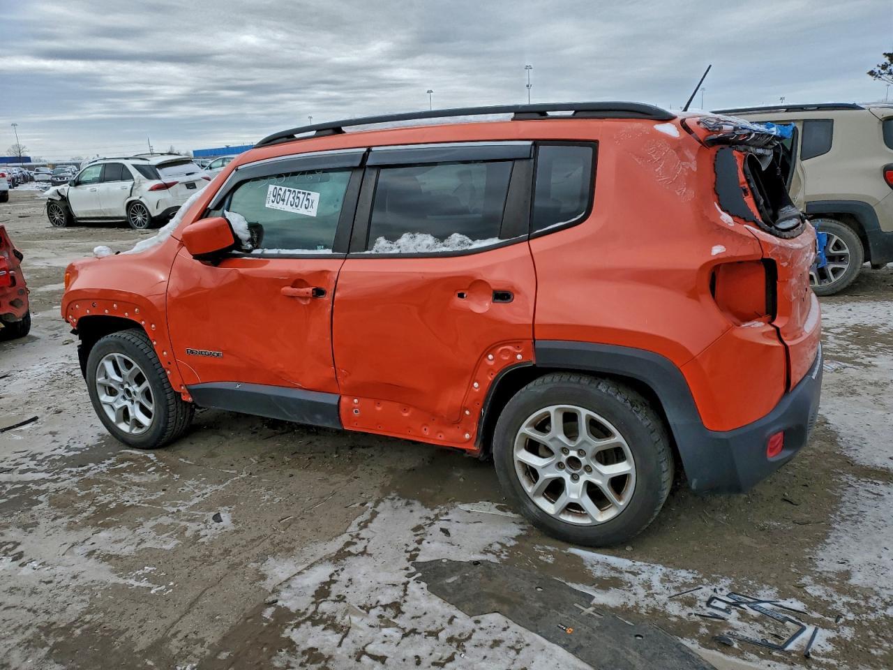 2015 Jeep Renegade Latitude - zdjęcie 2