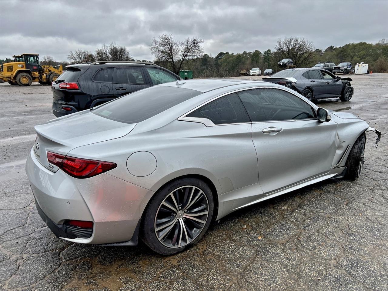 2018 Infiniti Q60 Luxe 300 - zdjęcie 3