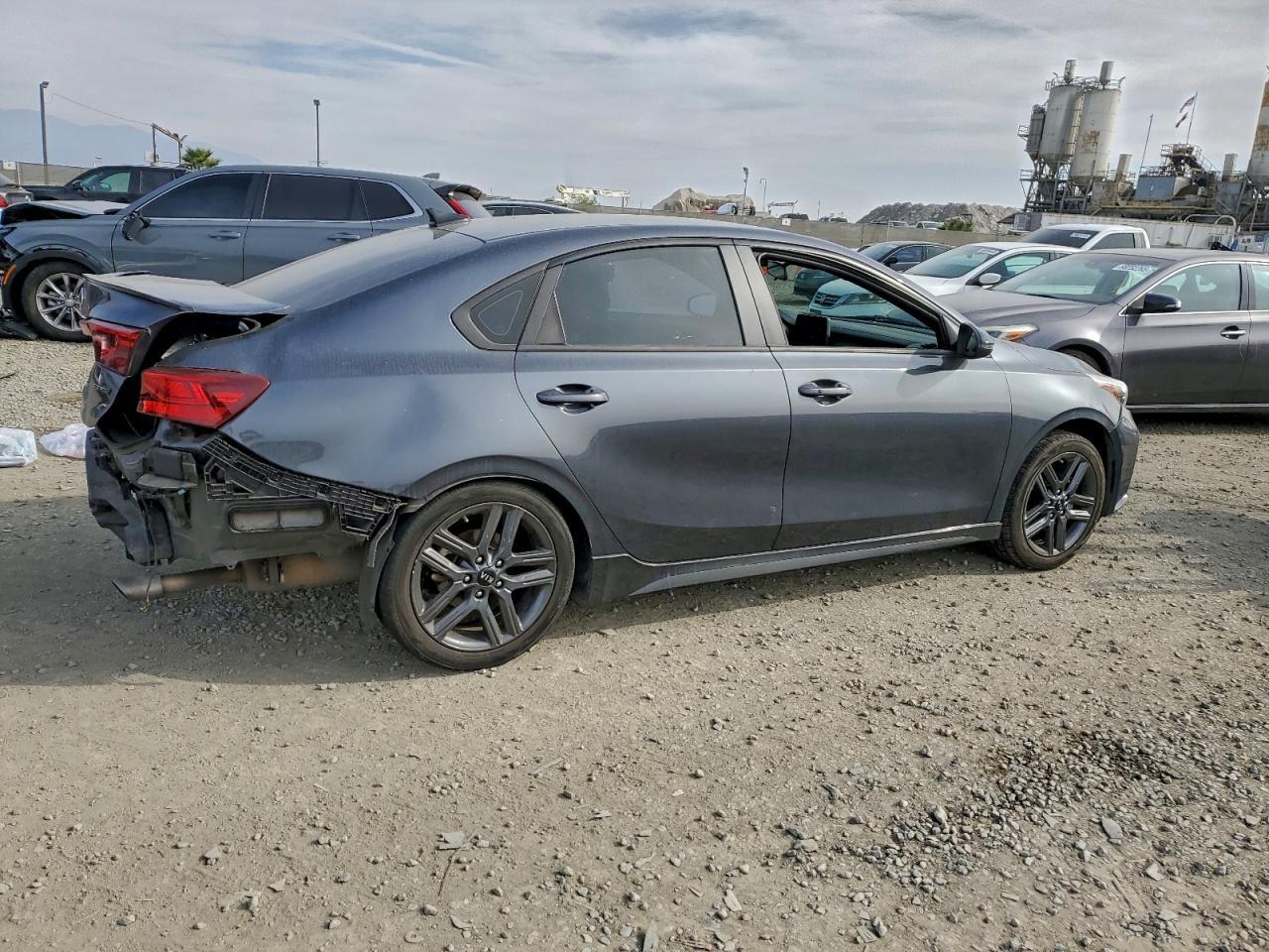 2021 Kia Forte Gt Line - zdjęcie 3