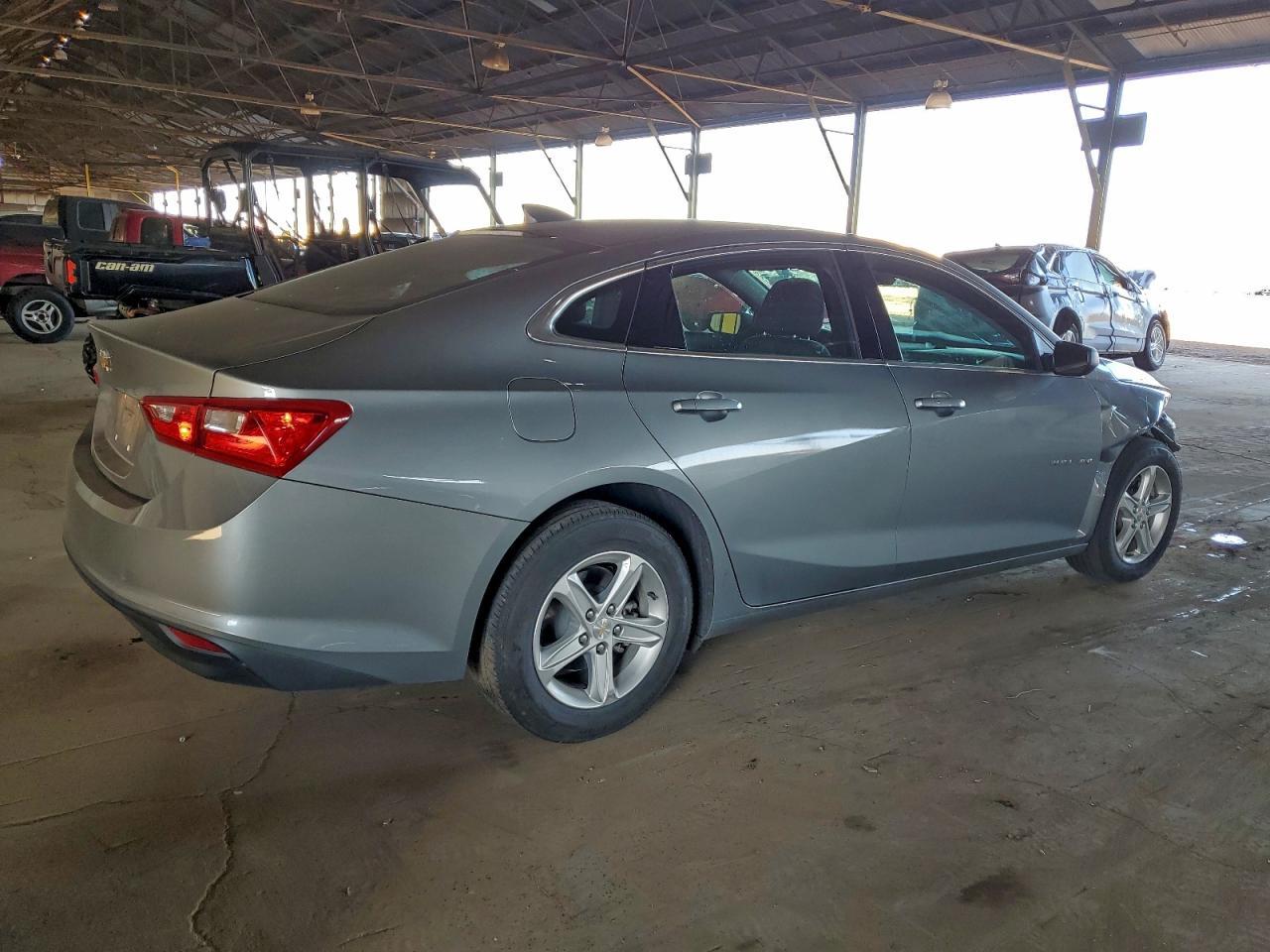 2024 Chevrolet Malibu Ls - zdjęcie 3