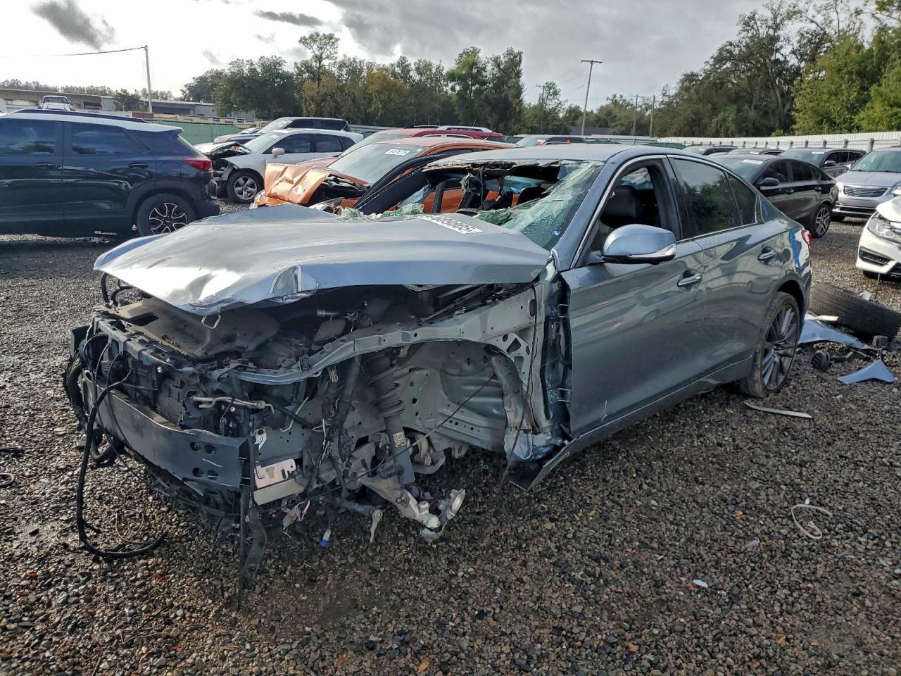 2018 Infiniti Q50 - zdjęcie główne