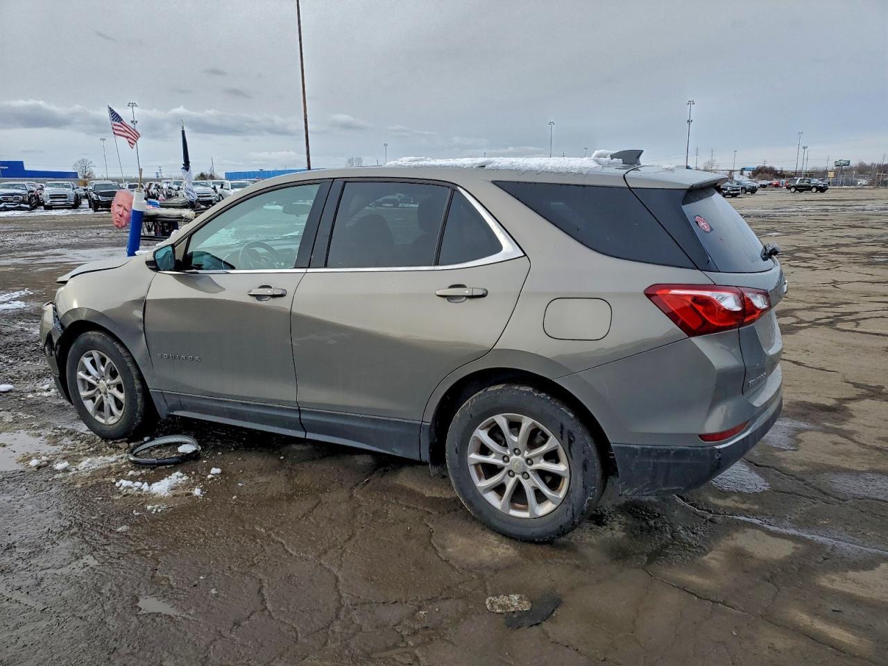 2019 Chevrolet Equinox - zdjęcie 2