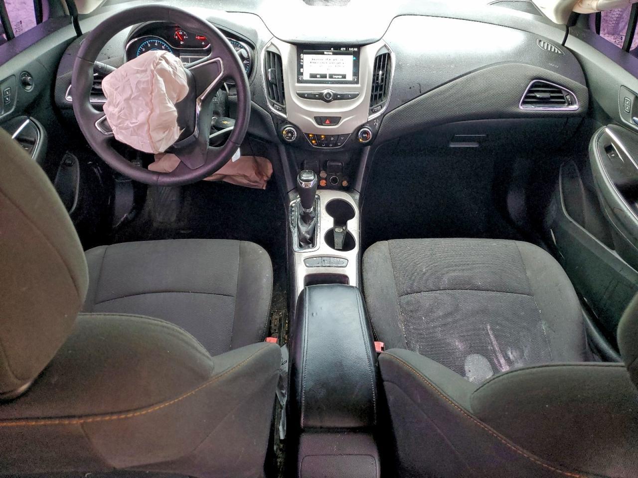 2017 Chevrolet Cruze Ls - zdjęcie 8