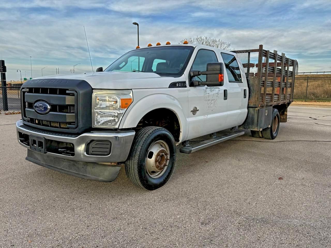 2014 Ford F350 Super Duty - zdjęcie 2