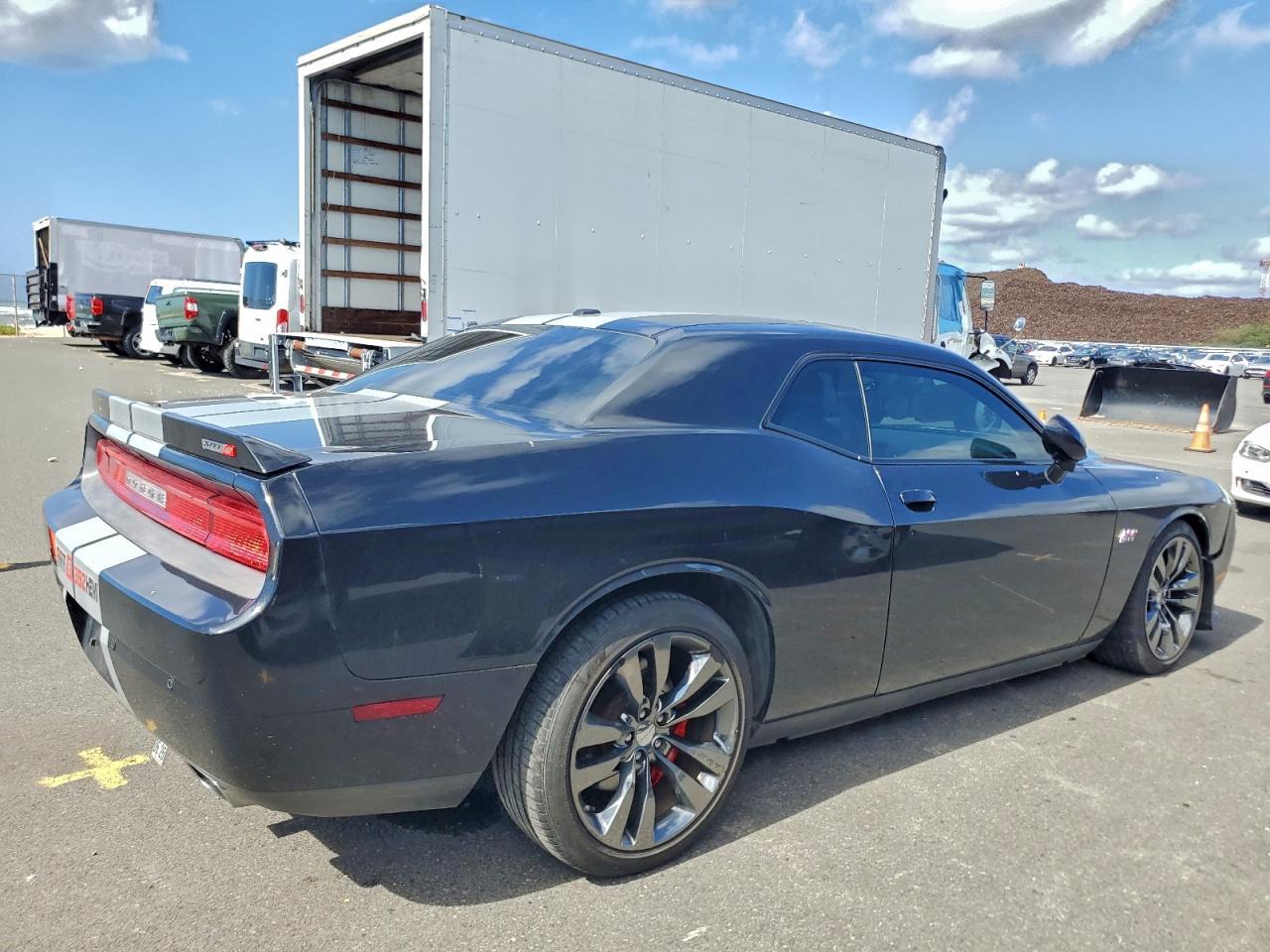 2013 Dodge Challenger Srt-8 - zdjęcie 3