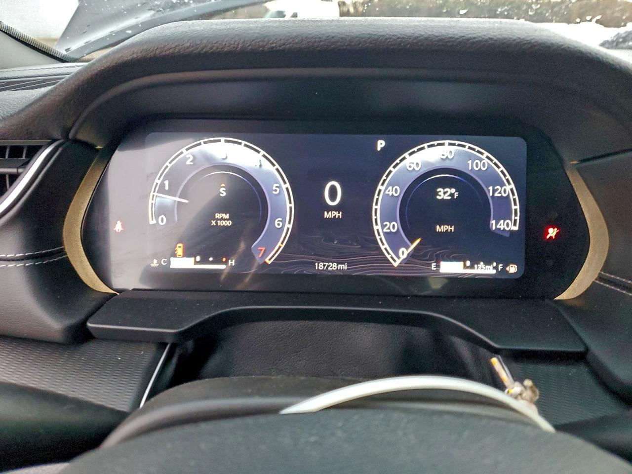 2025 Jeep Grand Cherokee - zdjęcie 9